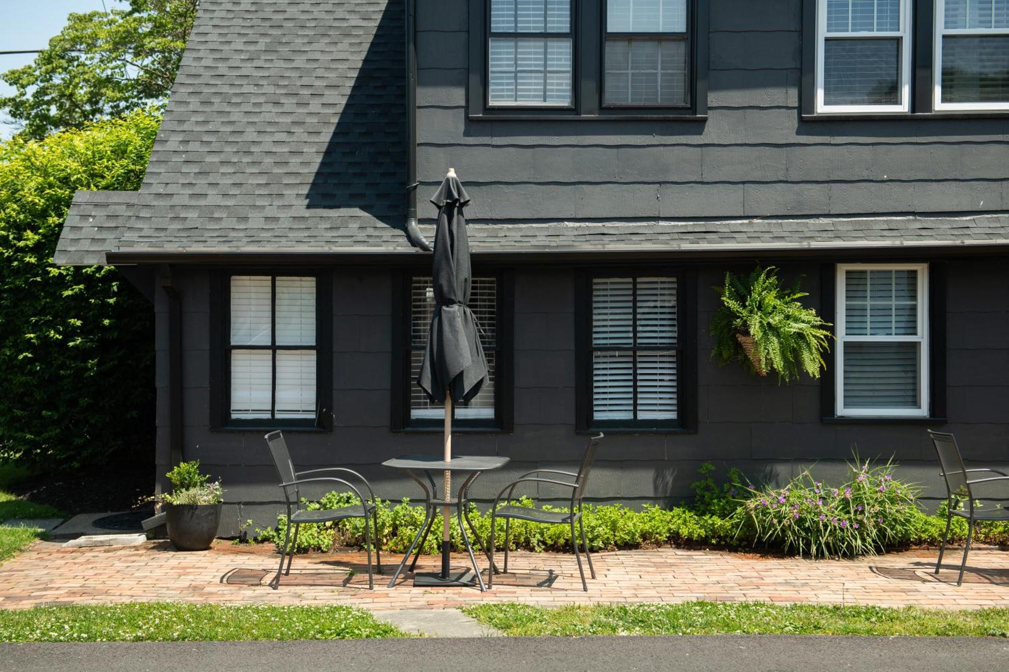 Hotel The Carriage House At 3*